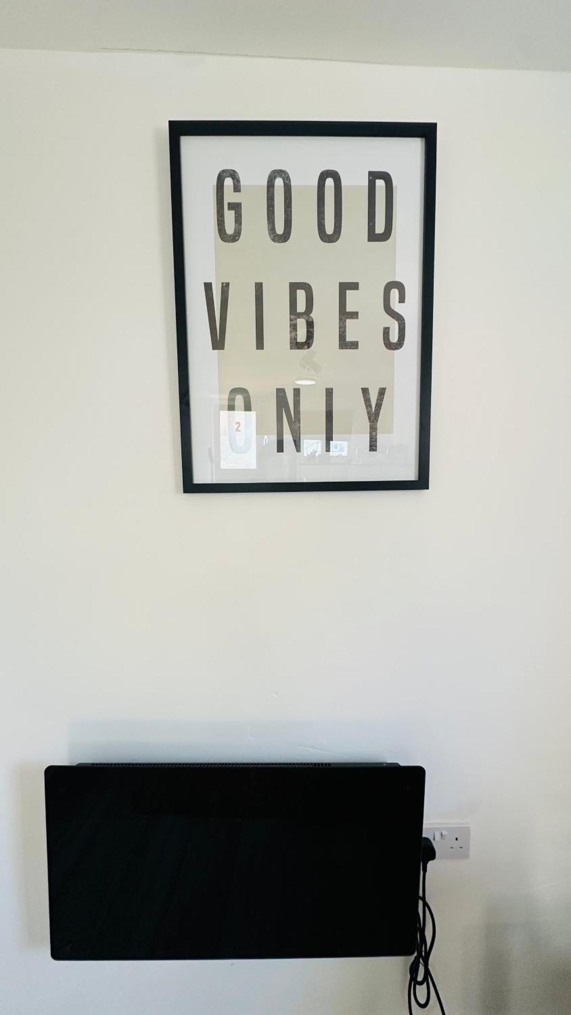 Cosy And Comfy Apartment London Exterior photo