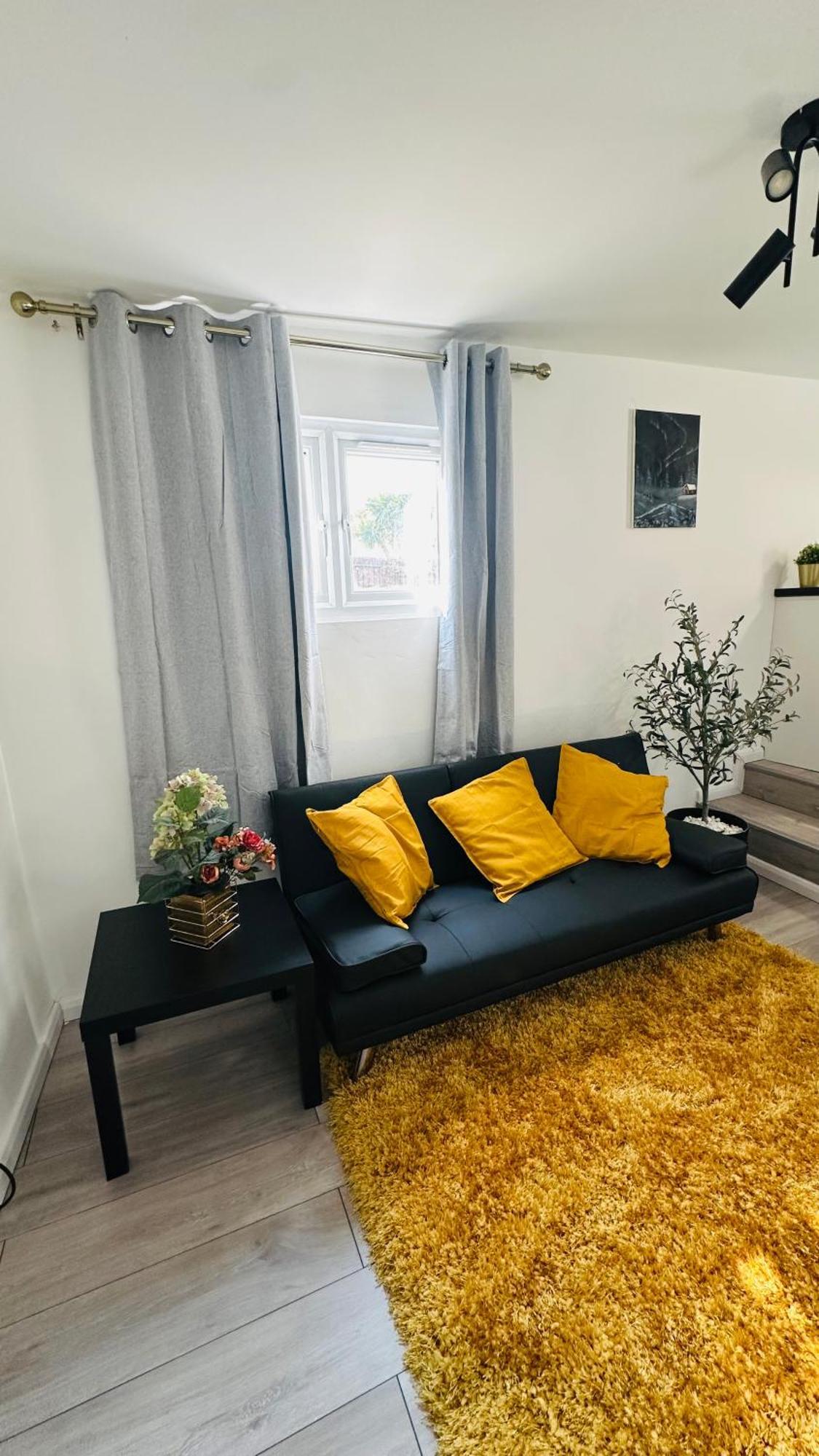 Cosy And Comfy Apartment London Exterior photo